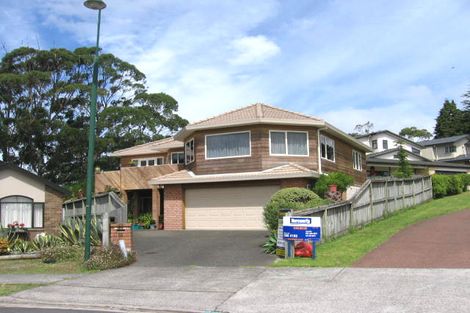 Photo of property in 38 Lorikeet Place, Unsworth Heights, Auckland, 0632