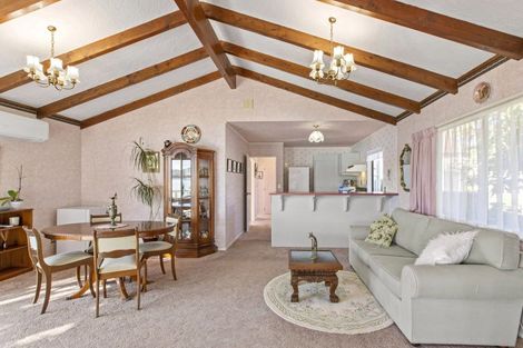 Photo of property in 58a Wallis Street, Raglan, 3225