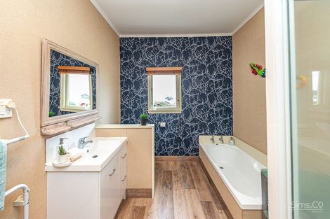 Photo of property in 153 Cornfoot Street, Castlecliff, Whanganui, 4501