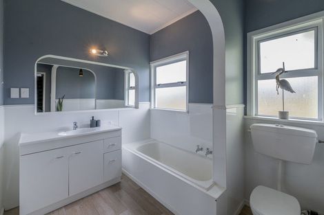 Photo of property in 39 Sussex Street, Levin, 5510