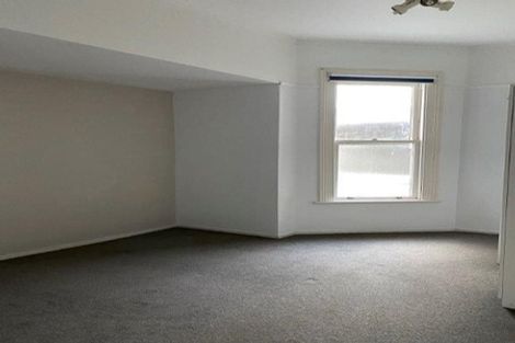 Photo of property in 51 Hawker Street, Mount Victoria, Wellington, 6011