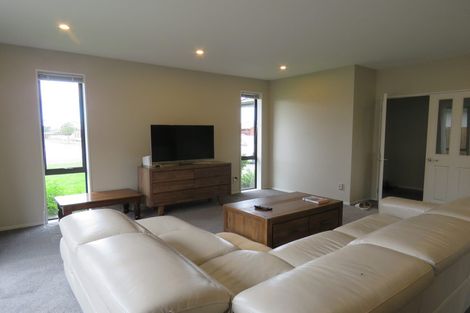 Photo of property in 9 Augustine Drive, Aidanfield, Christchurch, 8025