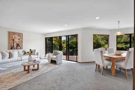 Photo of property in 6 Bushview Place, Upper Vogeltown, New Plymouth, 4310