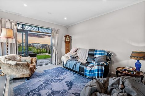 Photo of property in 14b Dida Park Drive, Kumeu, 0810