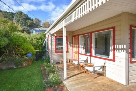 Photo of property in 6 Dickson Street, Macandrew Bay, Dunedin, 9014