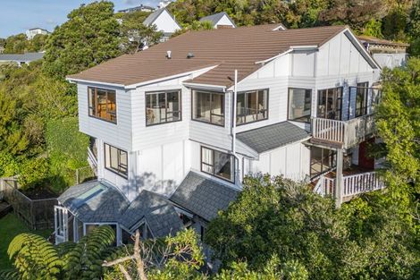 Photo of property in 10 Kate Way, Karori, Wellington, 6012