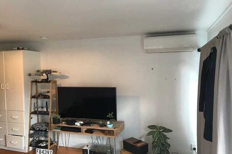 Photo of property in 2/40 Killarney Avenue, Torbay, Auckland, 0630