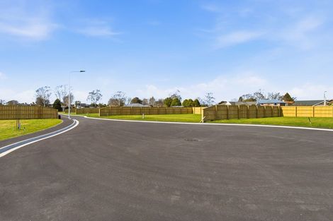 Photo of property in 69 Crofton Road, Harewood, Christchurch, 8051
