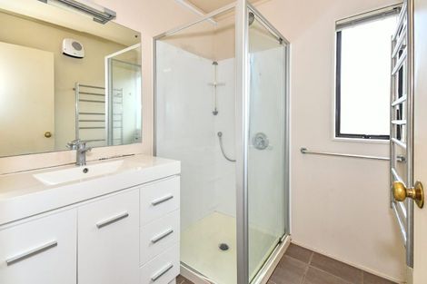 Photo of property in 1/28 Ross Martin Court, Conifer Grove, Takanini, 2112