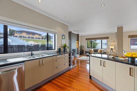 Photo of property in 10 Ascot Way, Orewa, 0931