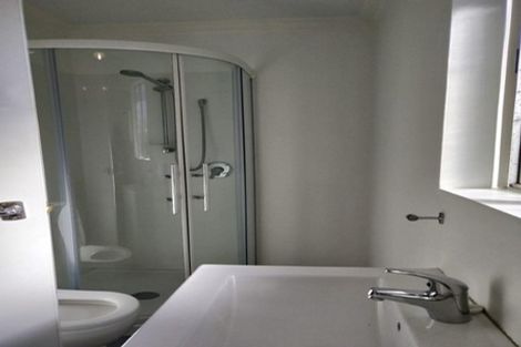 Photo of property in 20 Edgeware Road, Palmerston North, 4410