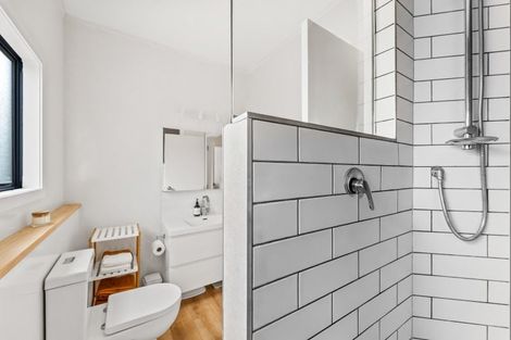 Photo of property in 8 Brigitte View, Snells Beach, 0920