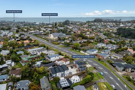 Photo of property in 298a Sunset Road, Windsor Park, Auckland, 0632