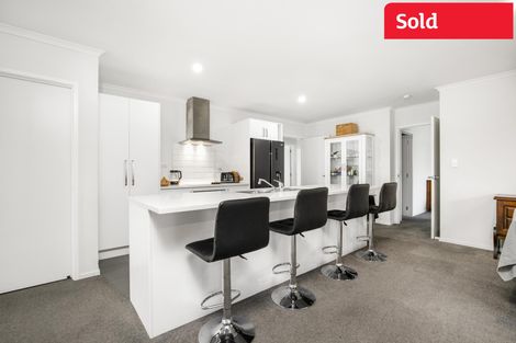 Photo of property in 15 Lamborn Drive, Papakura, 2110