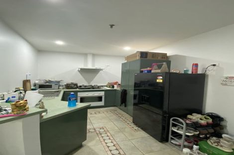 Photo of property in 1/15 Clearwater Cove, West Harbour, Auckland, 0618