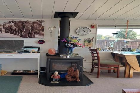 Photo of property in 1 Perth Street, Levin, 5510