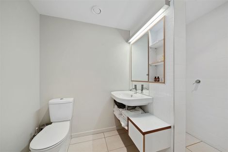 Photo of property in Piermont Apartments, 7f/82 Cable Street, Te Aro, Wellington, 6011