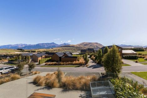 Photo of property in 8 Falconer Rise, Jacks Point, Queenstown, 9371