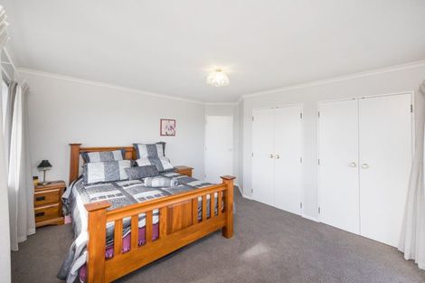 Photo of property in 43 Shortt Street, Foxton Beach, Foxton, 4815