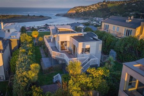 Photo of property in 5 Dunkeld Lane, Redcliffs, Christchurch, 8081