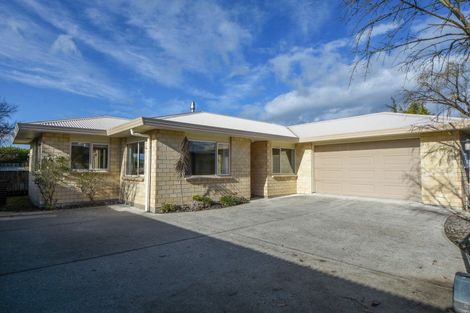 Photo of property in 242a High Street North, Carterton, 5713