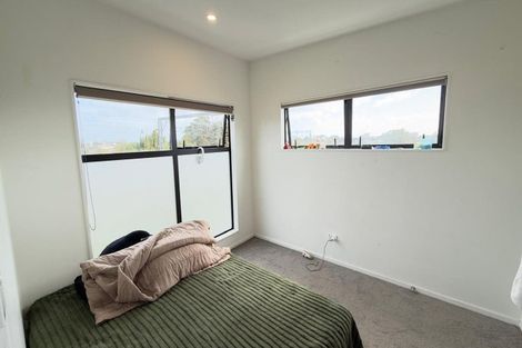 Photo of property in 11e Barrie Avenue, Papatoetoe, Auckland, 2025