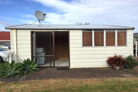 Photo of property in 6 Vanbrugh Place, Bucklands Beach, Auckland, 2014