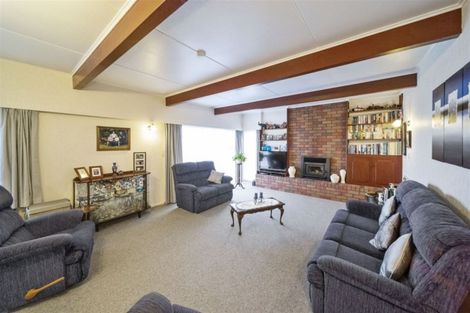 Photo of property in 2 Ropata Street, Hawera, 4610