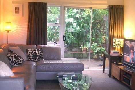 Photo of property in 8a Winnipeg Way, Kingston, Wellington, 6021