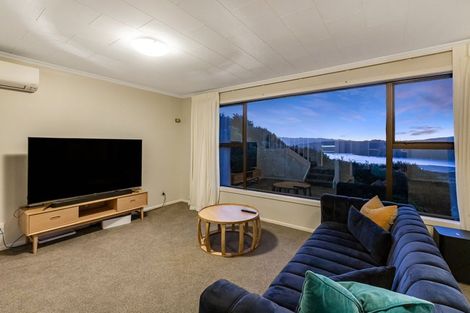 Photo of property in 4 Kahu Road, Paremata, Porirua, 5024