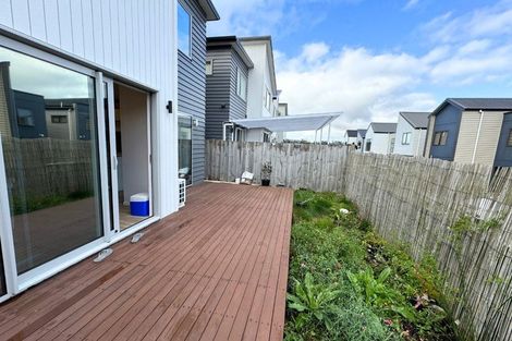 Photo of property in 13 Houhora Street, Westgate, Auckland, 0814