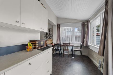 Photo of property in 24 Charlemont Street, Whitiora, Hamilton, 3200