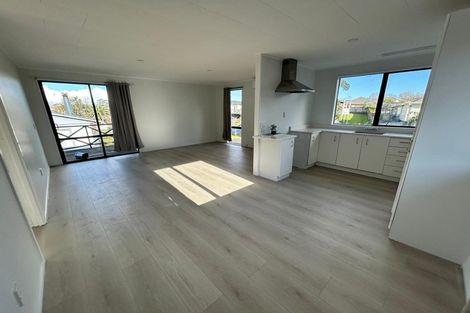 Photo of property in 6 Applewood Drive, Henderson, Auckland, 0612