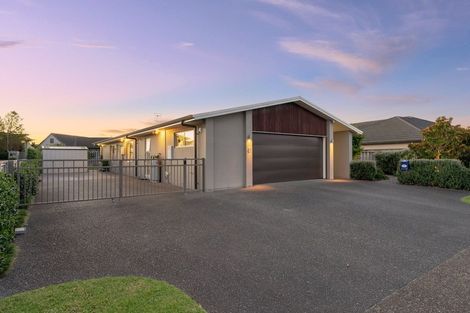 Photo of property in 61 Mortlake Heights, Pyes Pa, Tauranga, 3112