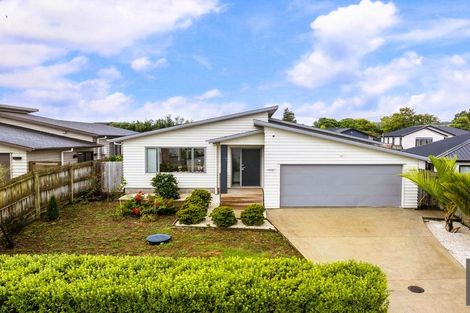 Photo of property in 13 Huahua Crescent, Papakura, 2110