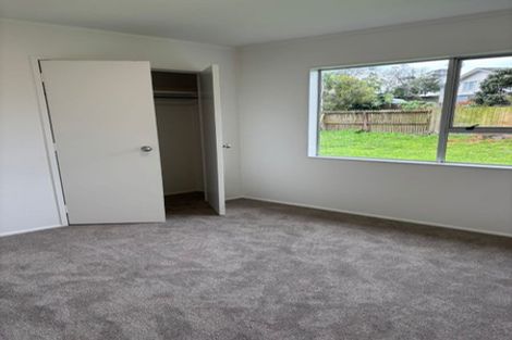 Photo of property in 2/23 Lyren Place, Half Moon Bay, Auckland, 2012