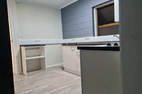 Photo of property in 110 Lauderdale Road, Birkdale, Auckland, 0626