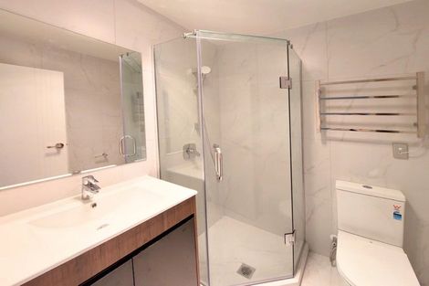 Photo of property in 18 Picturesque Drive, Flat Bush, Auckland, 2019