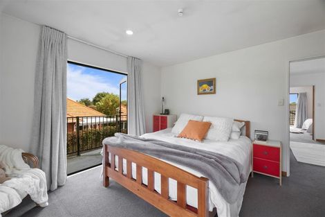 Photo of property in 2 Fadges Lane, Bryndwr, Christchurch, 8053