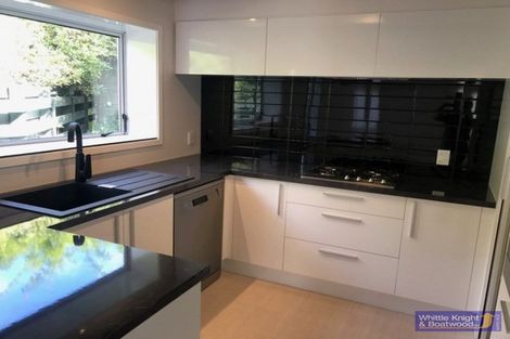 Photo of property in 4a Thurlestone Place, Burnside, Christchurch, 8053