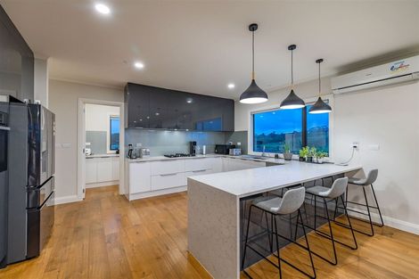 Photo of property in 14 Windlass Street, Long Bay, Auckland, 0630