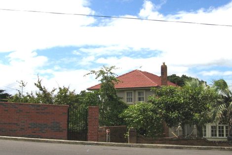 Photo of property in 2 Awanui Street, Birkenhead, Auckland, 0626