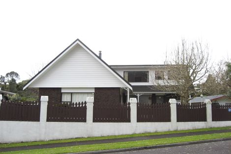 Photo of property in 9 Lombardy Place, Whalers Gate, New Plymouth, 4310