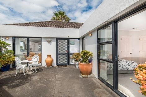 Photo of property in 2/25 Walter Street, Hauraki, Auckland, 0622