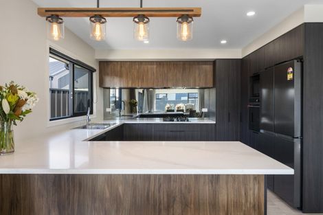 Photo of property in 32 Tawhai Crescent, Wharewaka, Taupo, 3330