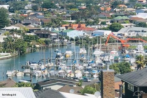 Photo of property in 23 Seaview Road, Castor Bay, Auckland, 0620