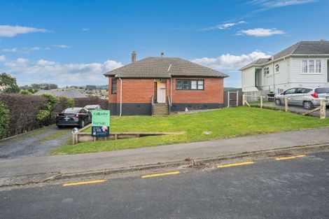 Photo of property in 10 Derby Street, Green Island, Dunedin, 9018