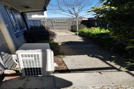 Photo of property in 2/366 Yaldhurst Road, Russley, Christchurch, 8042