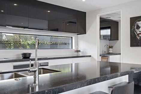 Photo of property in 2/28 Jeffreys Road, Fendalton, Christchurch, 8052