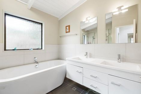Photo of property in 38 Victory Street, Welcome Bay, Tauranga, 3112